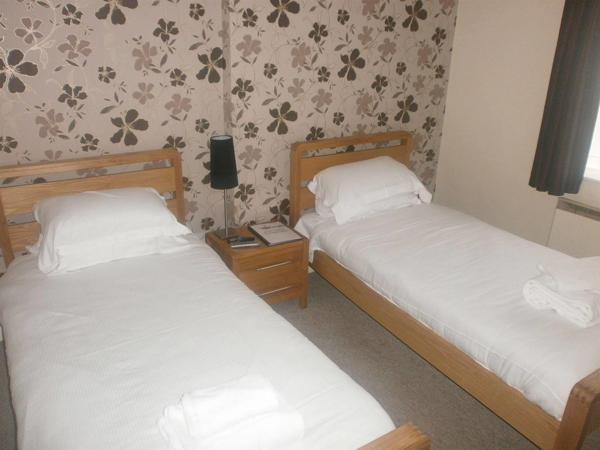 The Swan Hotel Almondsbury Exteriör bild