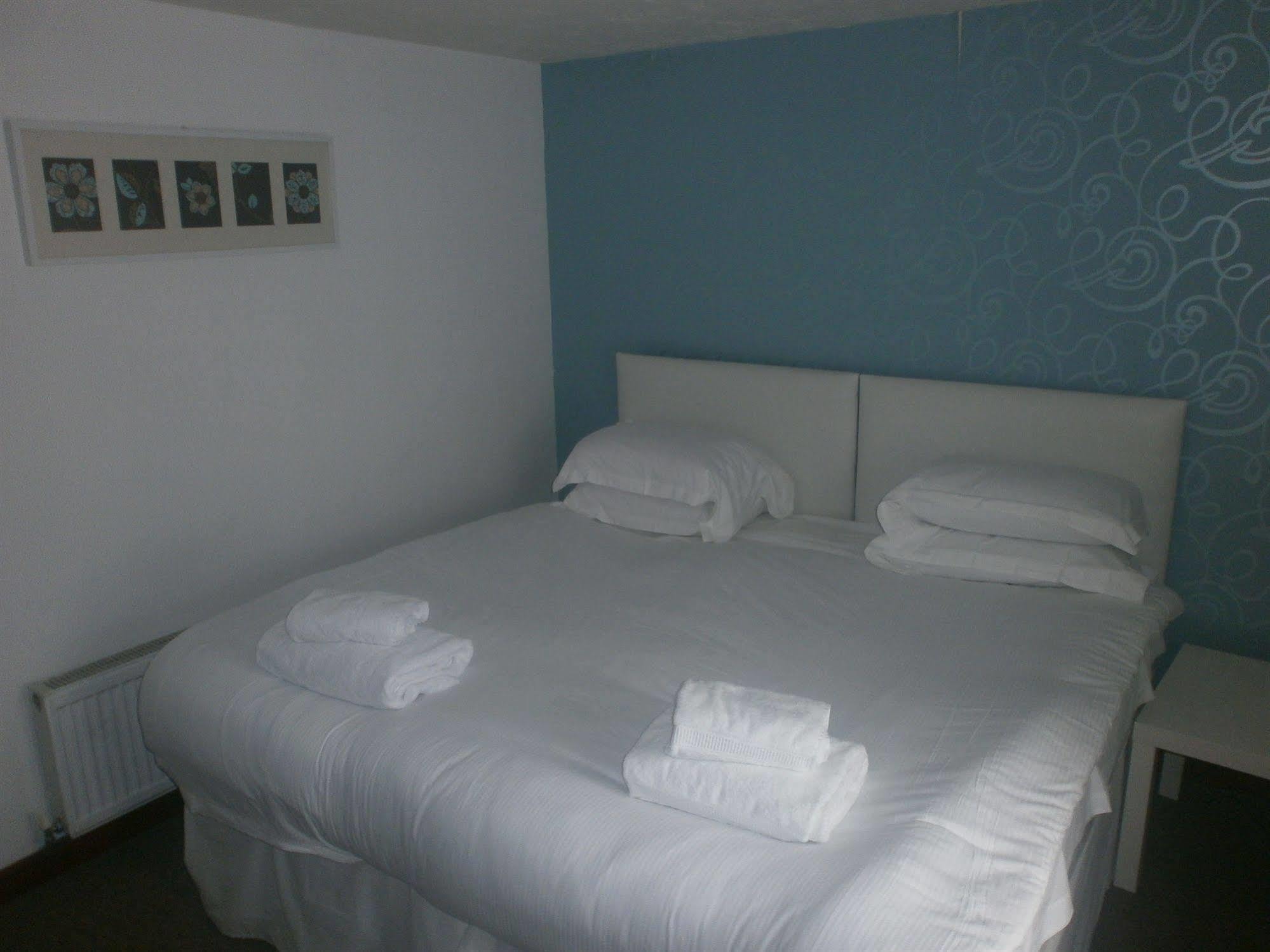 The Swan Hotel Almondsbury Exteriör bild